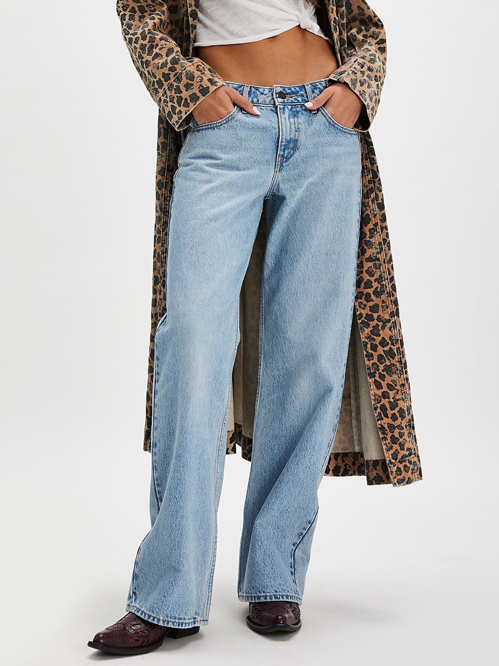 Levi’s Low Loose Jean - Picture 2 of 4